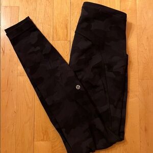 Camo Lululemon Leggings - Size 4, 28"